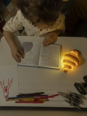 ACTUAL CROISSANT LIGHT WITH WIRE - XL SIZE