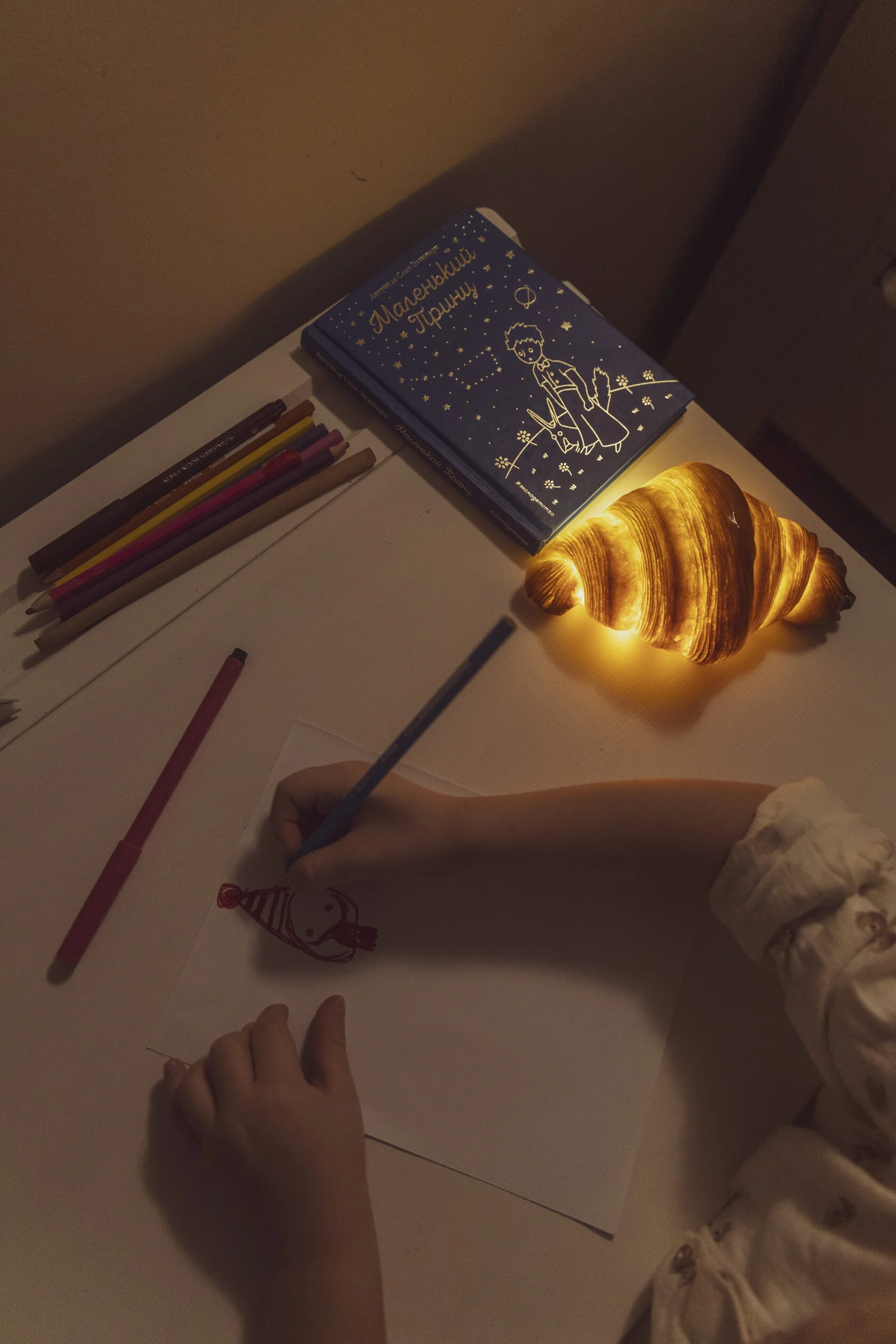 ACTUAL CROISSANT WITH WIRE